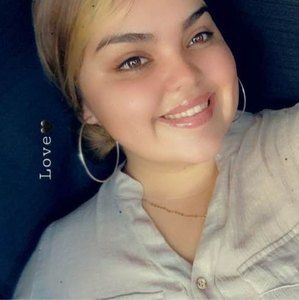 Meet your Posher, Daniela